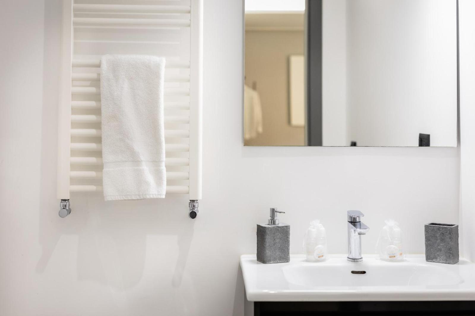 Sole Apartments テッラチーナ エクステリア 写真